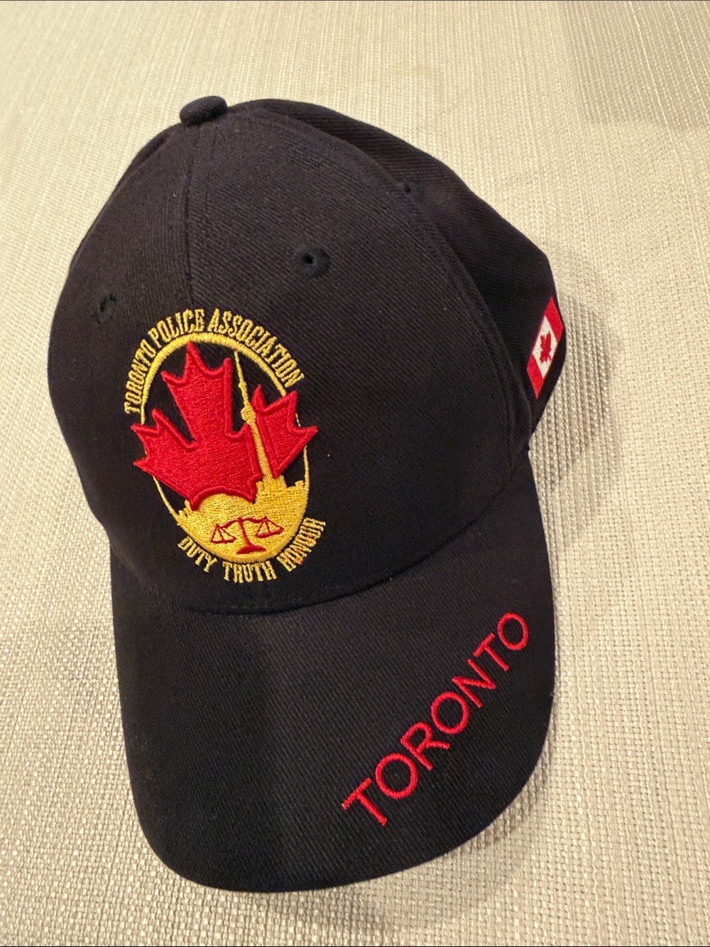 Toronto Police Association black embroidered cap w Canadian flag Maple Leaf